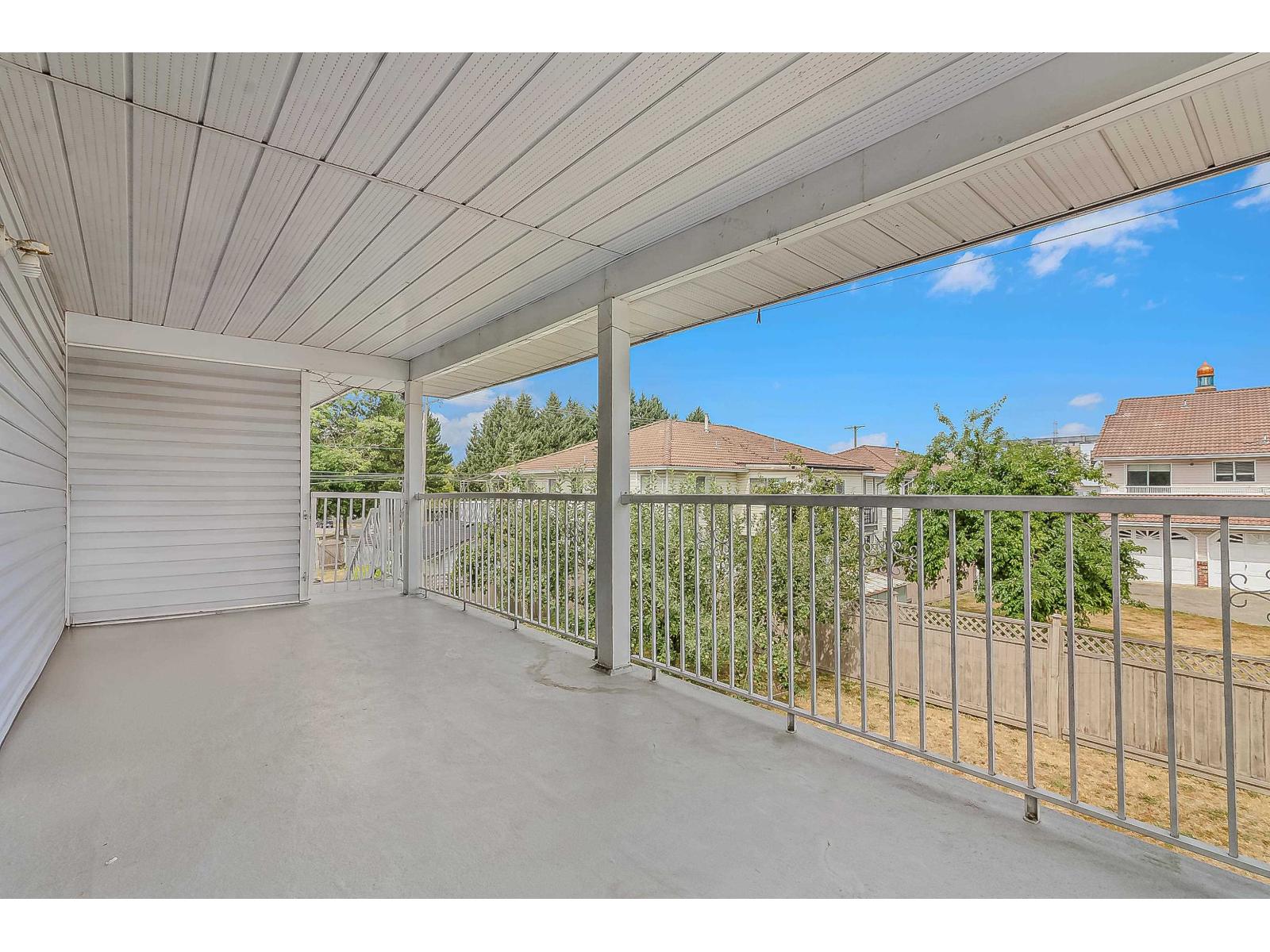 Listing image 16