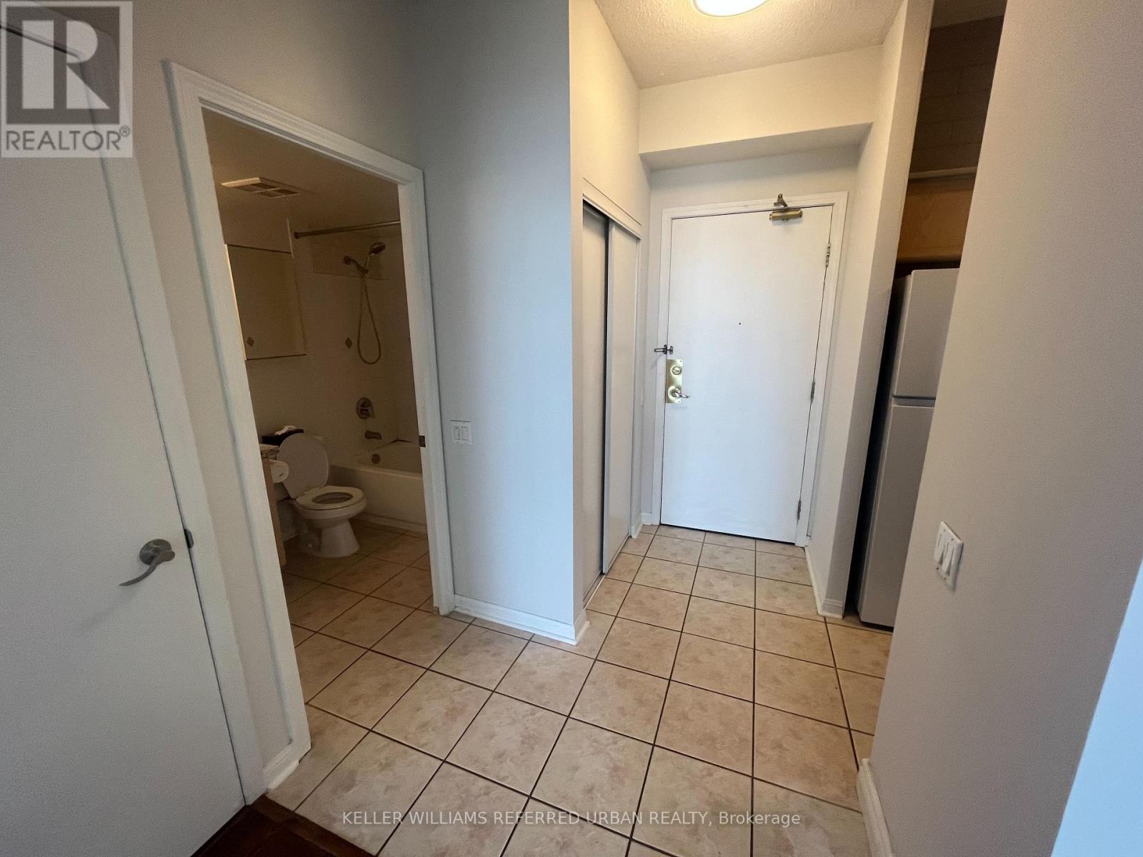 813 - 650 Lawrence Avenue W, Toronto, Ontario  M6A 3E8 - Photo 5 - C13241254