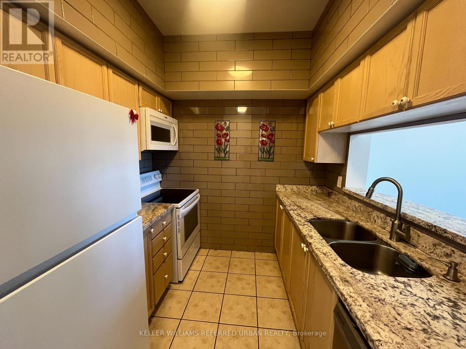 813 - 650 Lawrence Avenue W, Toronto, Ontario  M6A 3E8 - Photo 8 - C13241254