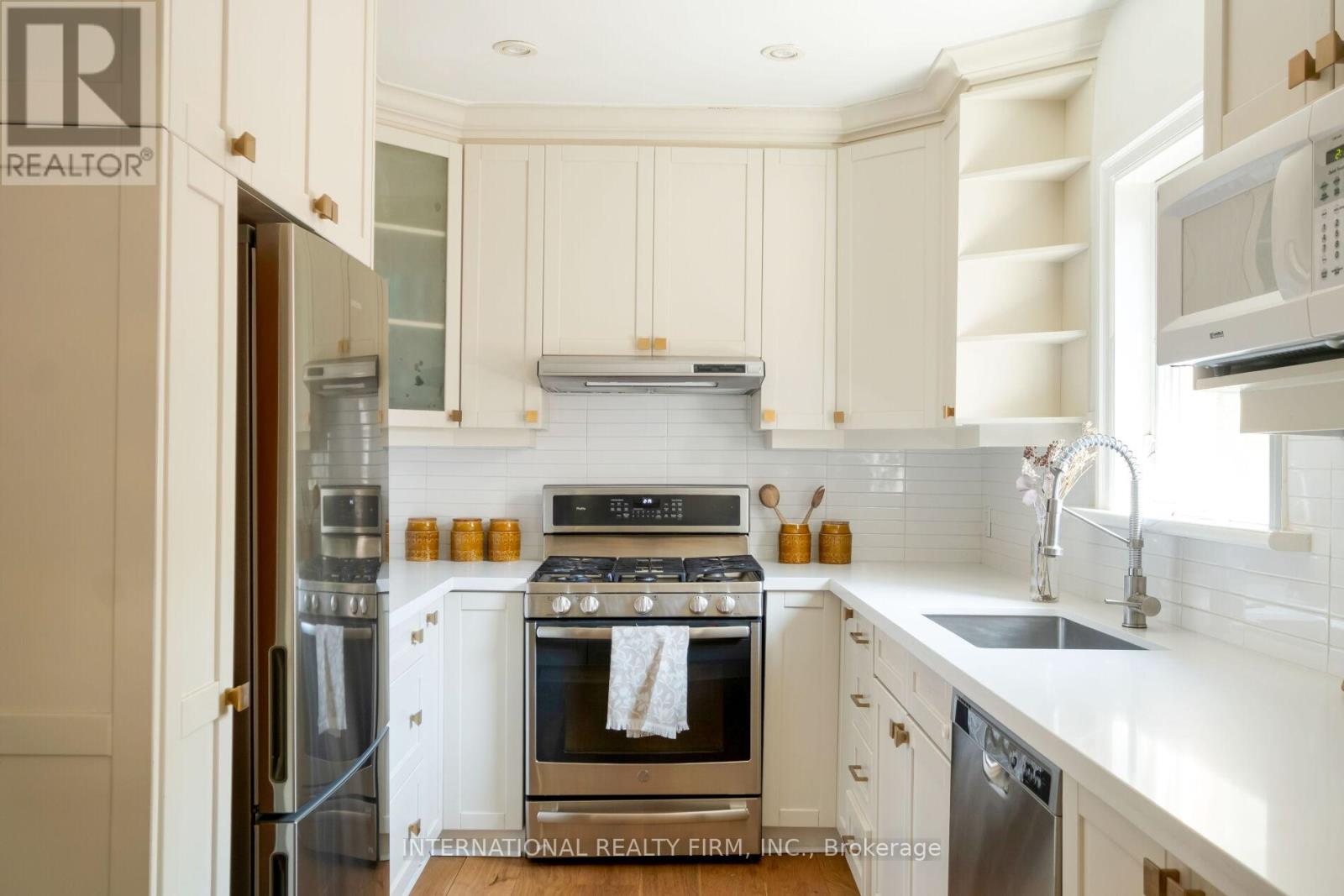 319 Markham Street, Toronto, Ontario  M6G 2K8 - Photo 8 - C13241344