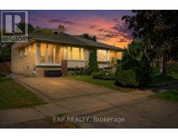 270 ROYWOOD DRIVE, Toronto, Ontario