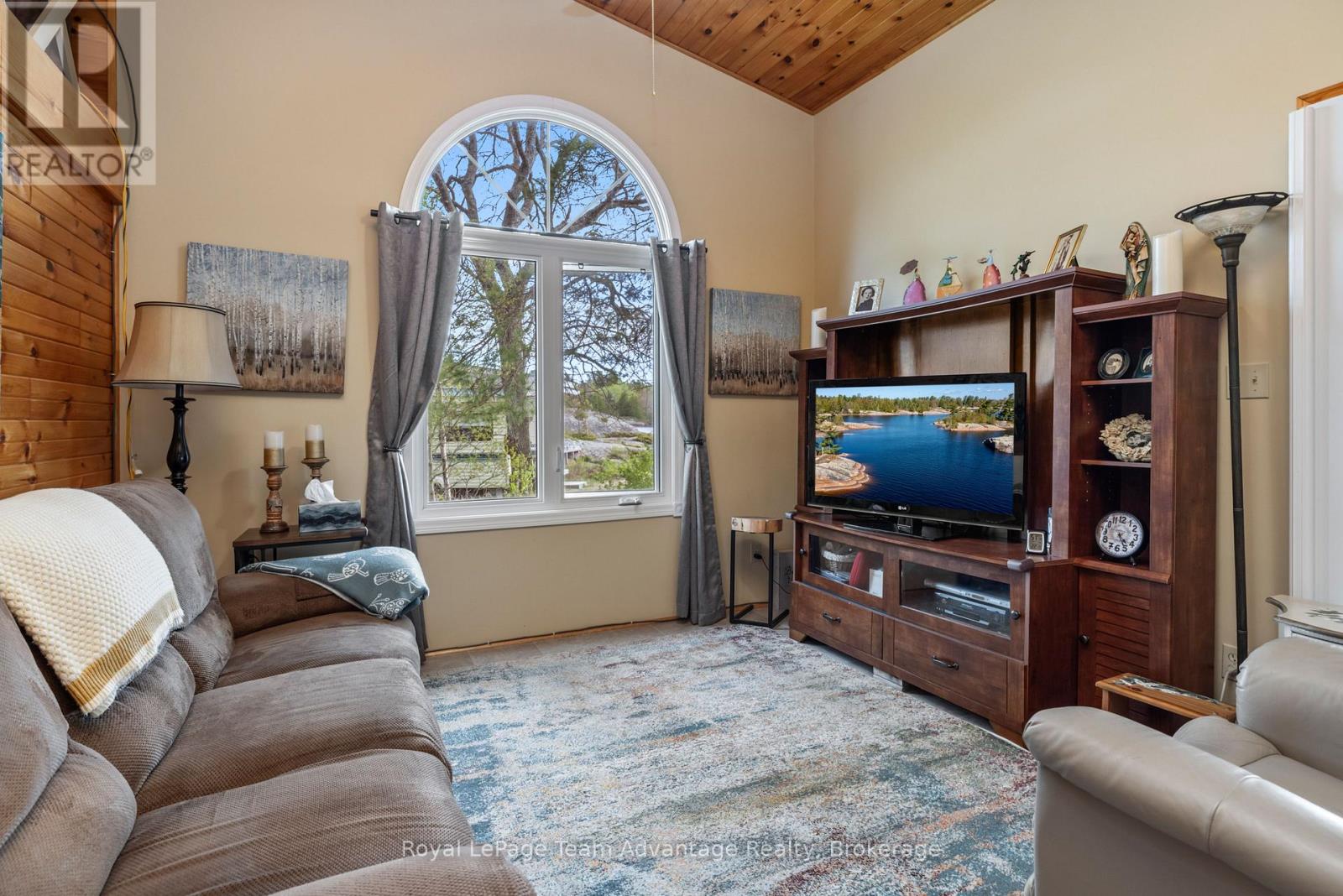 2420 Riverside Drive, Parry Sound Remote Area, Ontario  P0G 1A0 - Photo 14 - X13224424