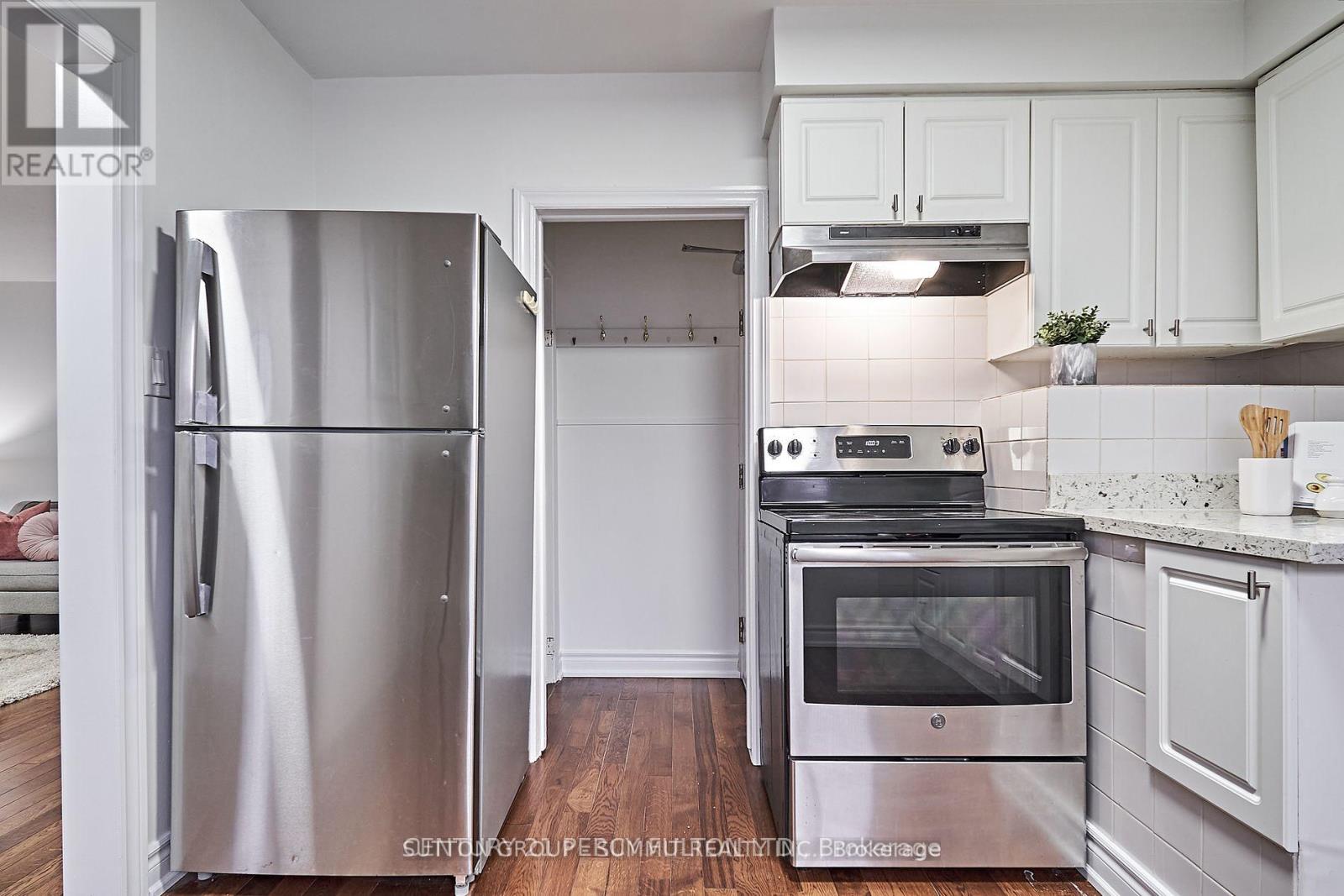 Main - 48 Tulloch Drive, Ajax, Ontario  L1S 2S1 - Photo 4 - E13241208
