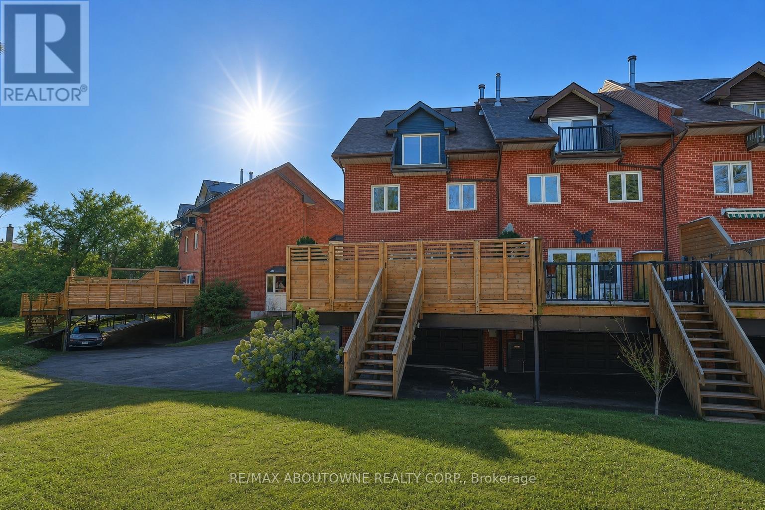 63 Tradewind Drive, Oakville, Ontario  L6L 6K8 - Photo 40 - W12865776