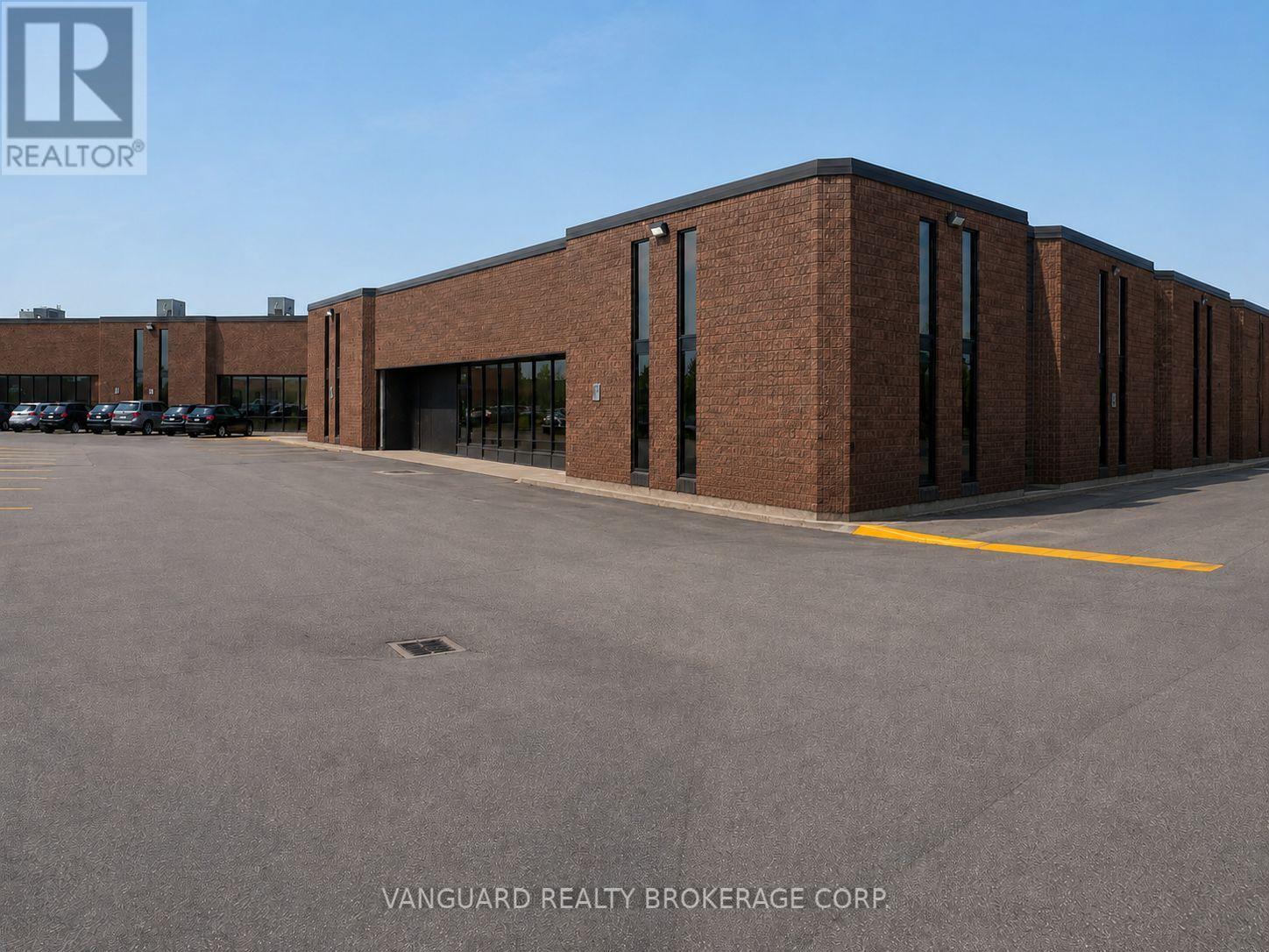81 ST REGIS CRESCENT S, Toronto, Ontario
