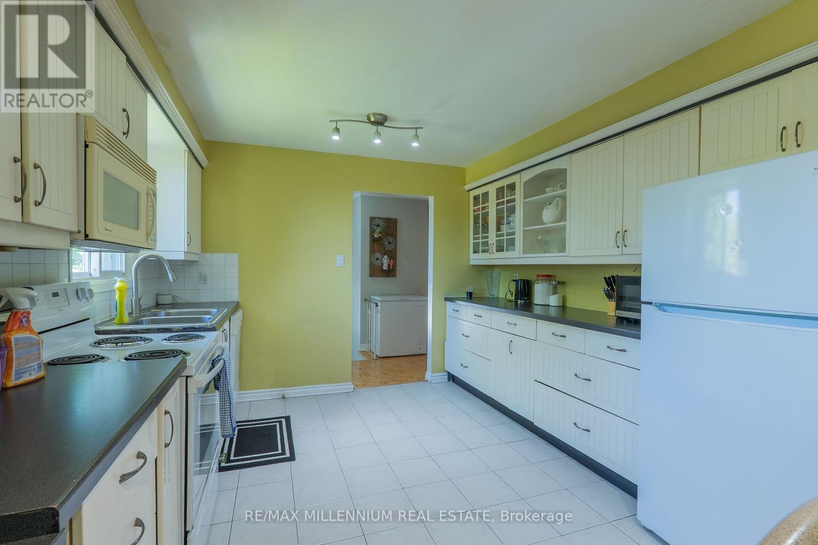 29 Major Oaks Drive, Brampton, Ontario  L6V 3K1 - Photo 17 - W13237732