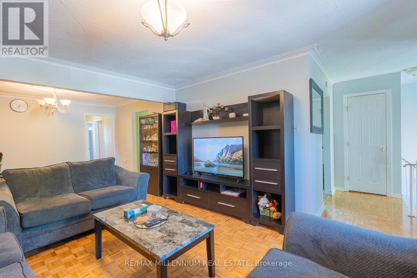 29 Major Oaks Drive, Brampton, Ontario  L6V 3K1 - Photo 5 - W13237732