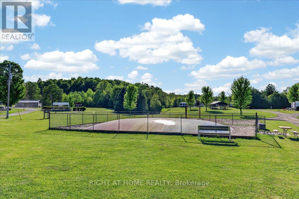 201 - 142571 35 Road, West Grey, Ontario  N0G 1C0 - Photo 34 - X13237938
