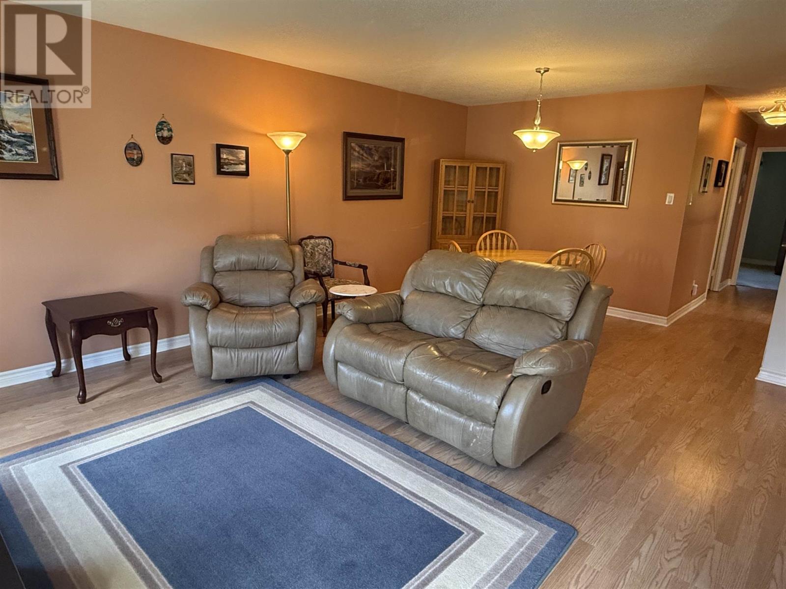 130 Taylor Blvd, Elliot Lake, Ontario P5A 3K8 - Photo 10 - SM261260