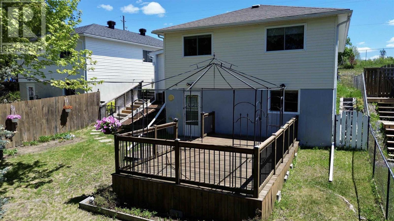 130 Taylor Blvd, Elliot Lake, Ontario P5A 3K8 - Photo 5 - SM261260