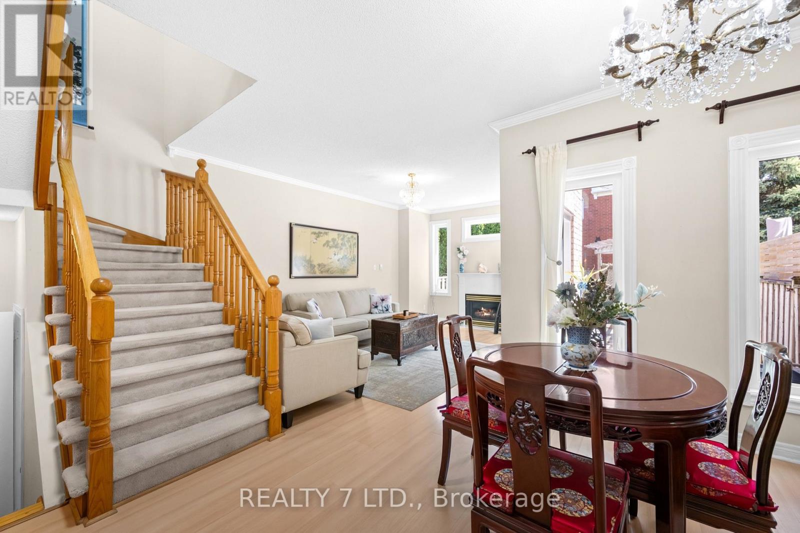 211 Downey Circle, Aurora, Ontario  L4G 7E8 - Photo 11 - N13241306