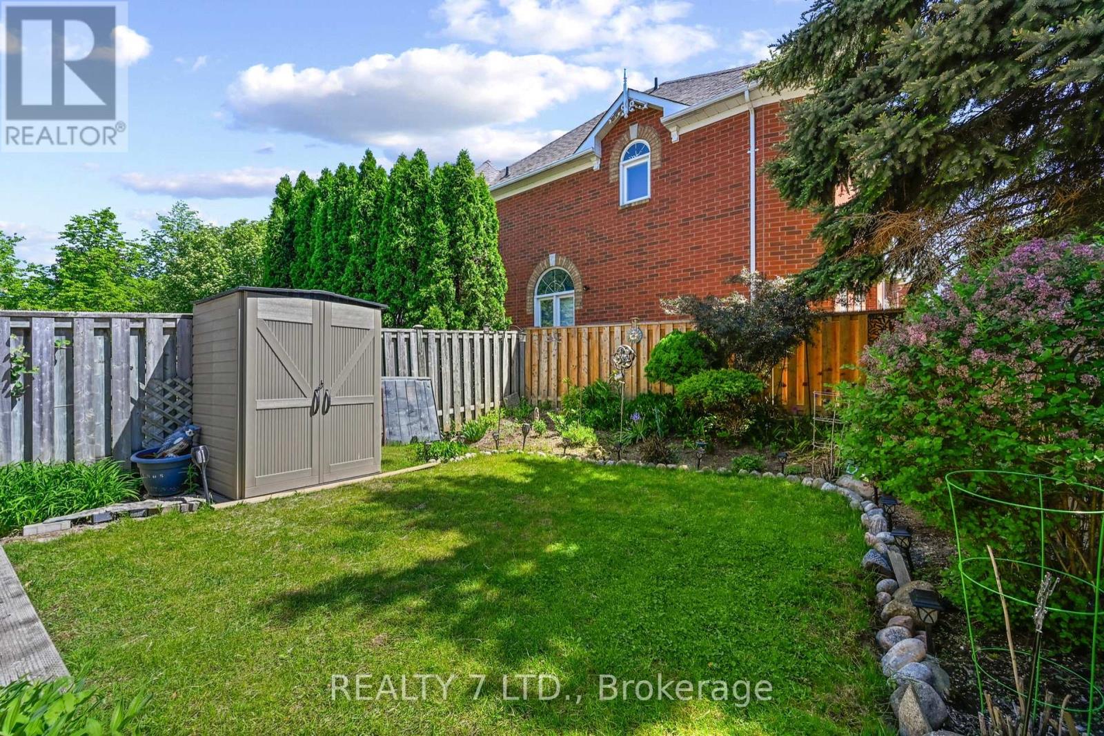 211 Downey Circle, Aurora, Ontario  L4G 7E8 - Photo 38 - N13241306