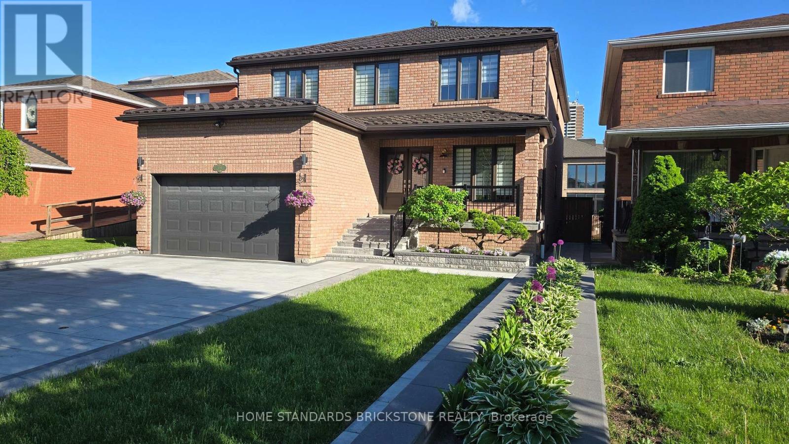 139 Pinewood Drive, Vaughan, Ontario  L4J 5P7 - Photo 3 - N13241368