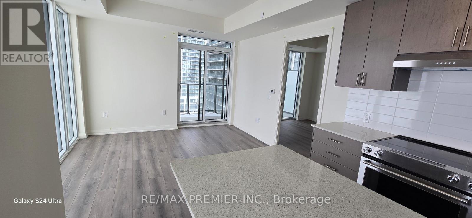 1515 - 8960 Jane Street, Vaughan, Ontario  L4K 2M9 - Photo 5 - N13241430