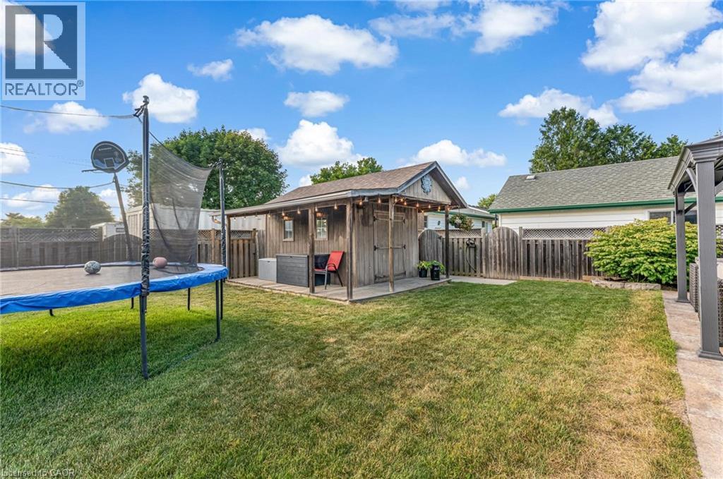 9924 Dickenson Road W, Hamilton, Ontario  L0R 1W0 - Photo 42 - 40836772