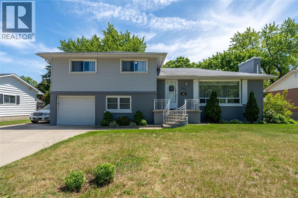 893 Cathcart Boulevard, Sarnia photo 2