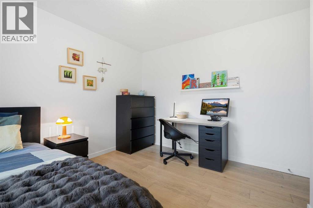 114 Cougarstone Crescent Sw, Calgary, Alberta  T3H 4Z5 - Photo 30 - A2317024
