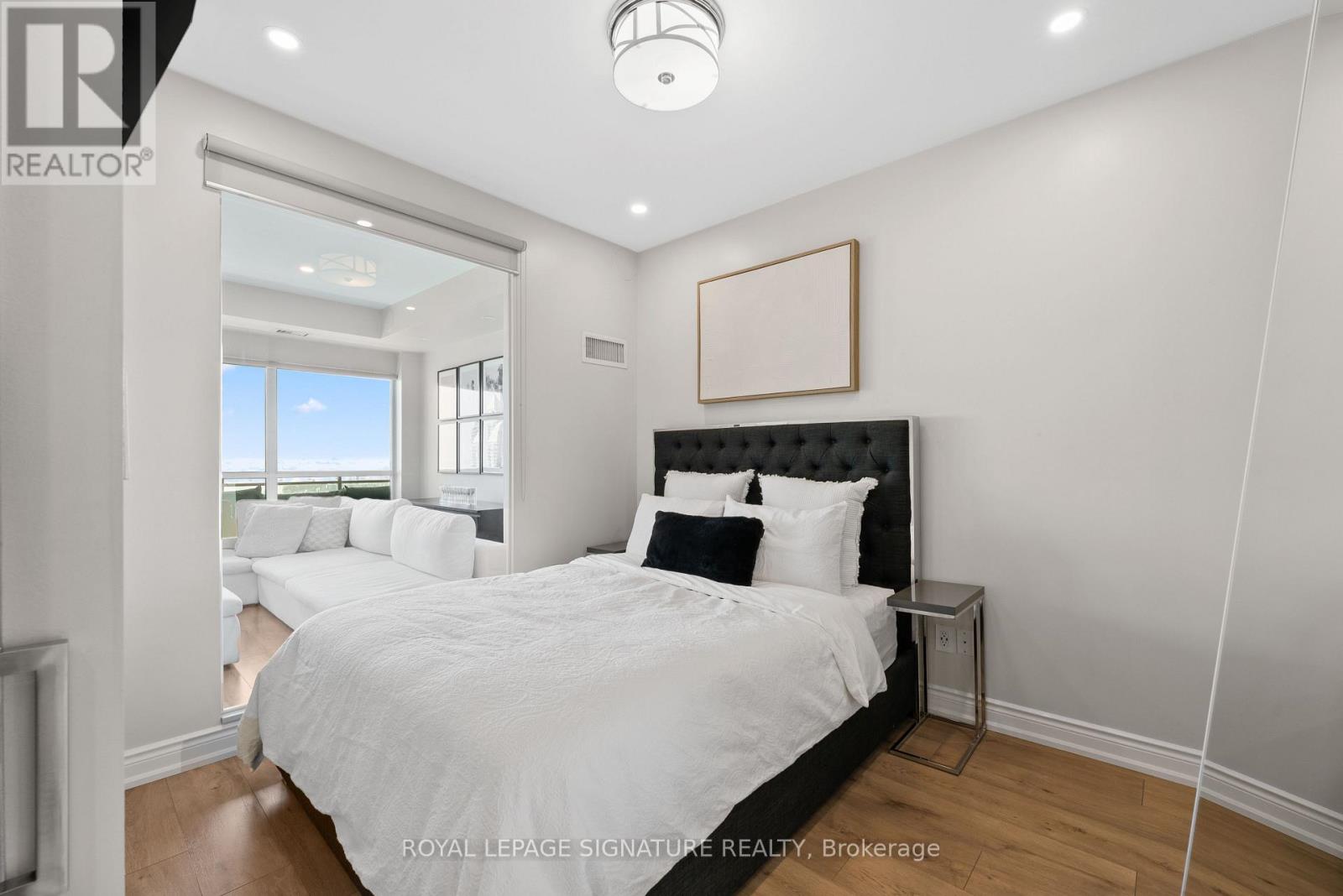 2128 - 165 Legion Road, Toronto, Ontario  M8Y 0B3 - Photo 8 - W13241142