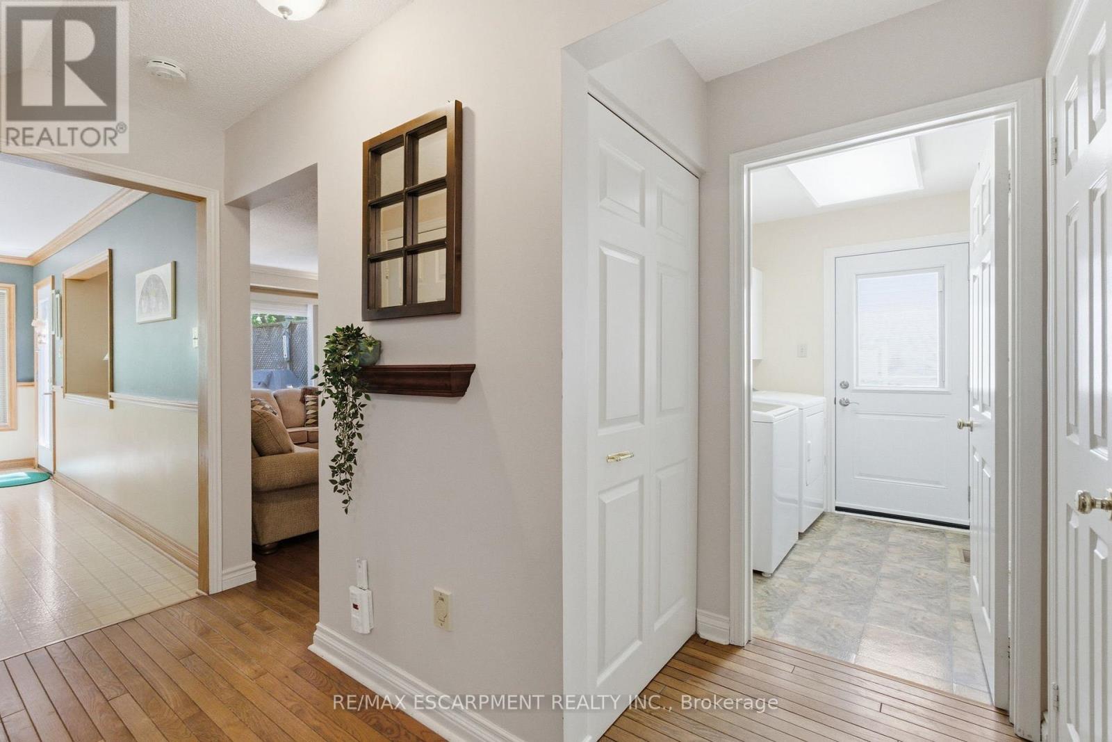 2136 Winding Way, Burlington, Ontario  L7M 2X9 - Photo 11 - W13241262