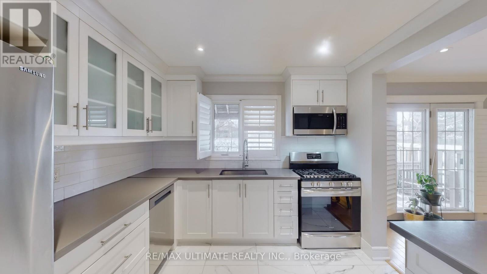3081 Olympus Mews, Mississauga, Ontario  L5N 4V8 - Photo 6 - W13241284