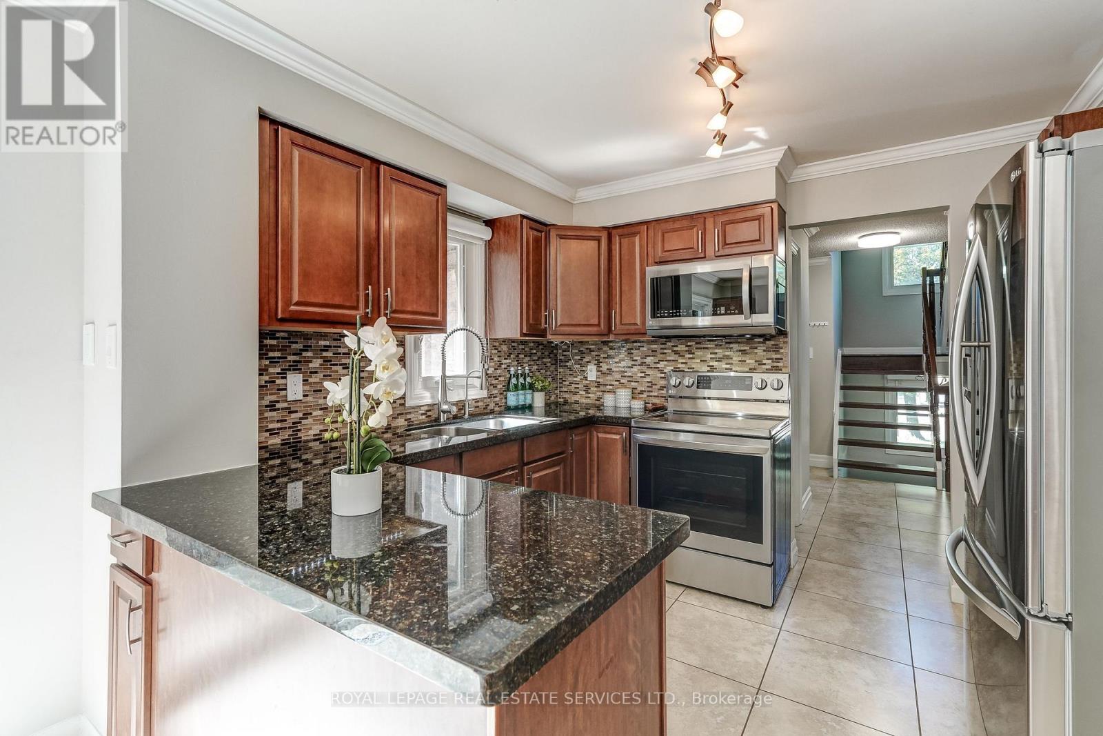 41 - 41 Neuchatel Place, Mississauga, Ontario  L5N 6A7 - Photo 16 - W13241336