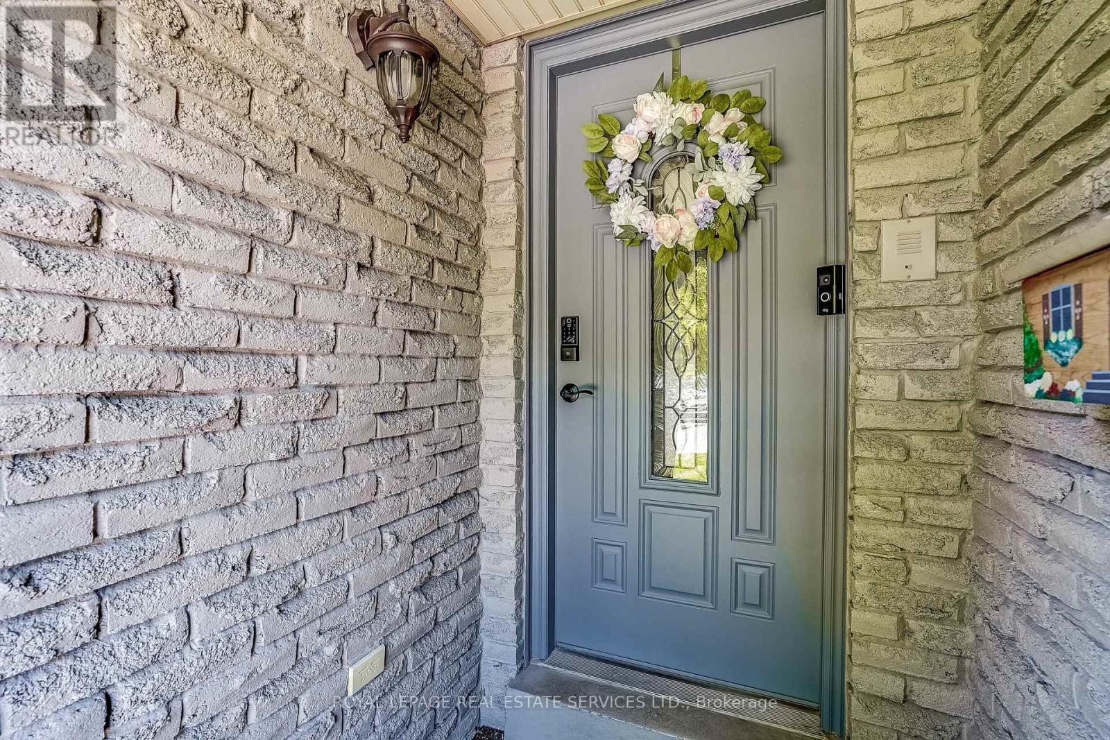 41 - 41 Neuchatel Place, Mississauga, Ontario  L5N 6A7 - Photo 4 - W13241336