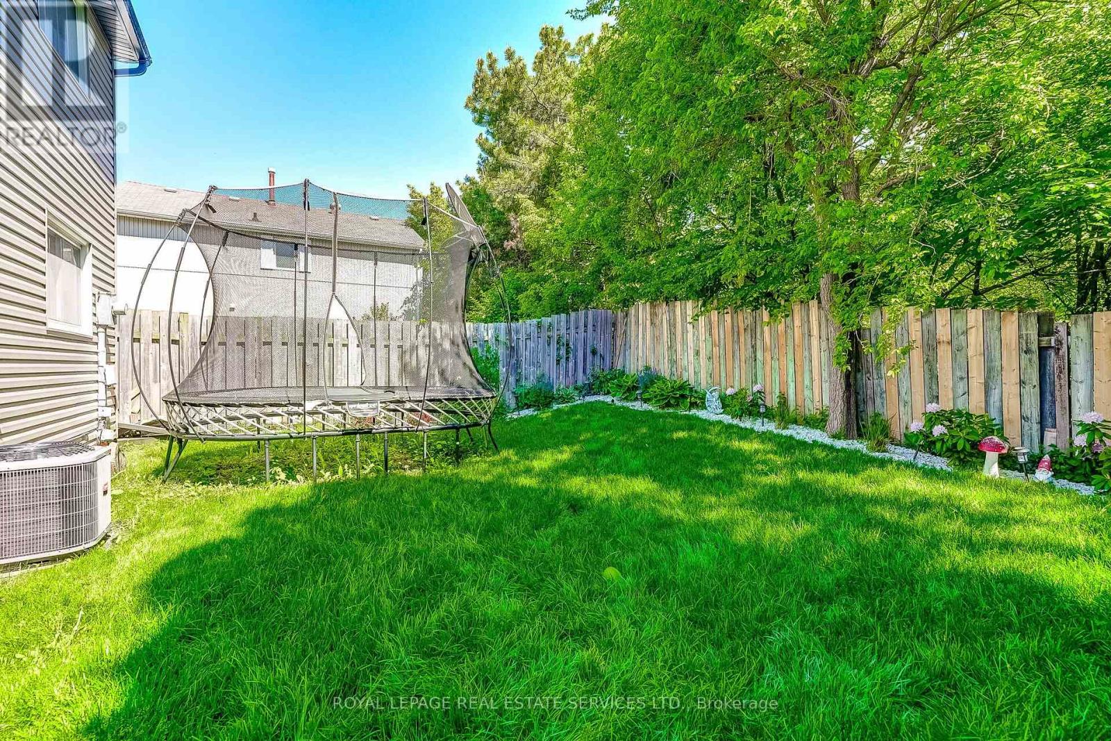 41 - 41 Neuchatel Place, Mississauga, Ontario  L5N 6A7 - Photo 44 - W13241336