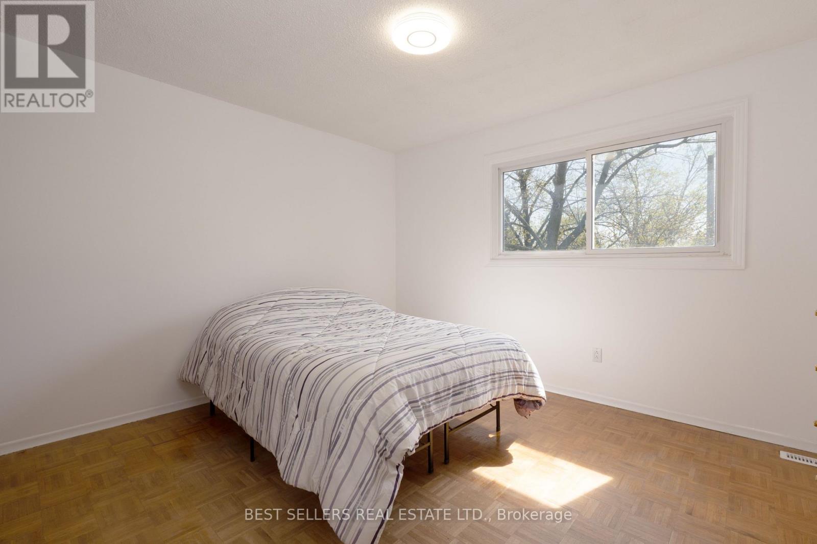 9 Herkley Drive, Brampton, Ontario  L6V 2E7 - Photo 13 - W13241340