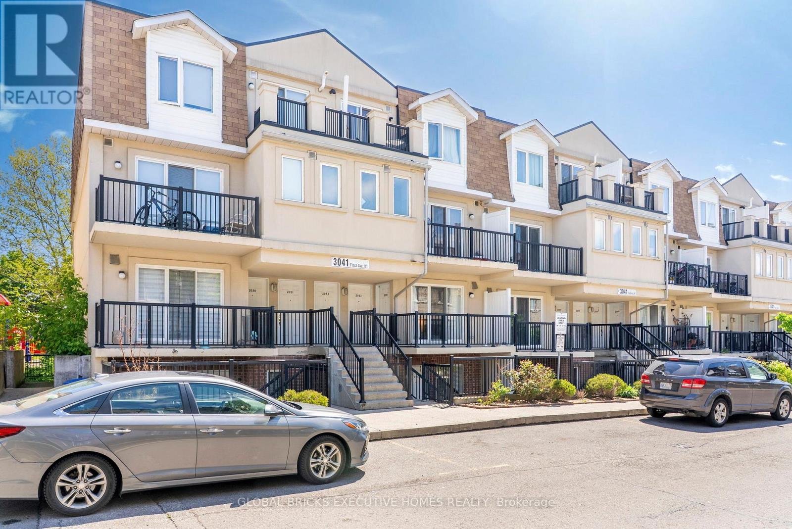 2054 - 3041 FINCH AVENUE W, Toronto, Ontario