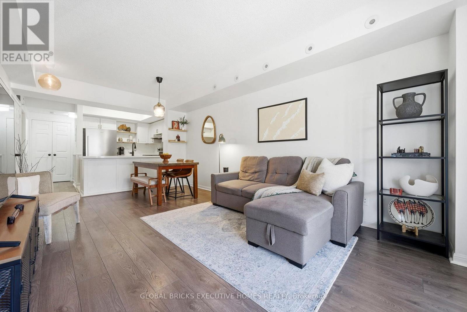 2054 - 3041 Finch Avenue W, Toronto, Ontario  M9M 0A4 - Photo 5 - W13241378