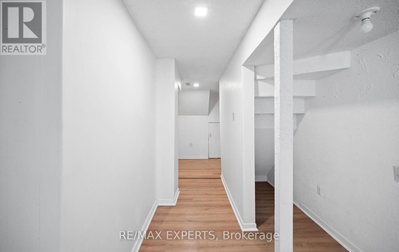 5 Moregate Crescent, Brampton, Ontario  L6S 3K9 - Photo 35 - W13241452