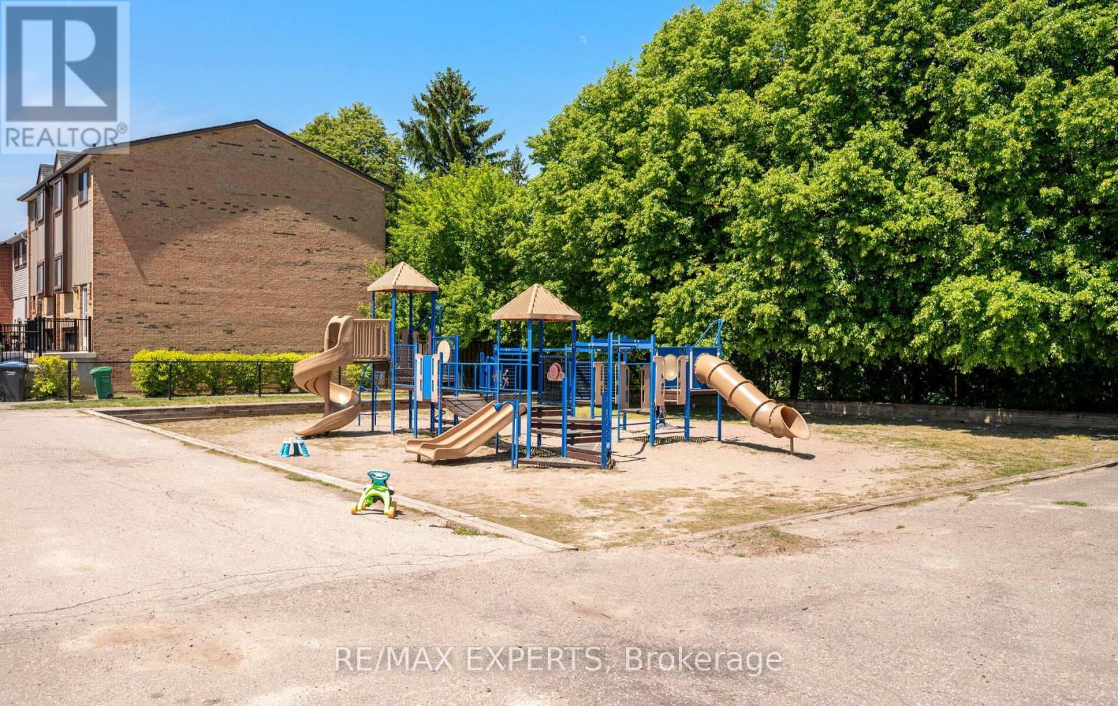 5 Moregate Crescent, Brampton, Ontario  L6S 3K9 - Photo 49 - W13241452