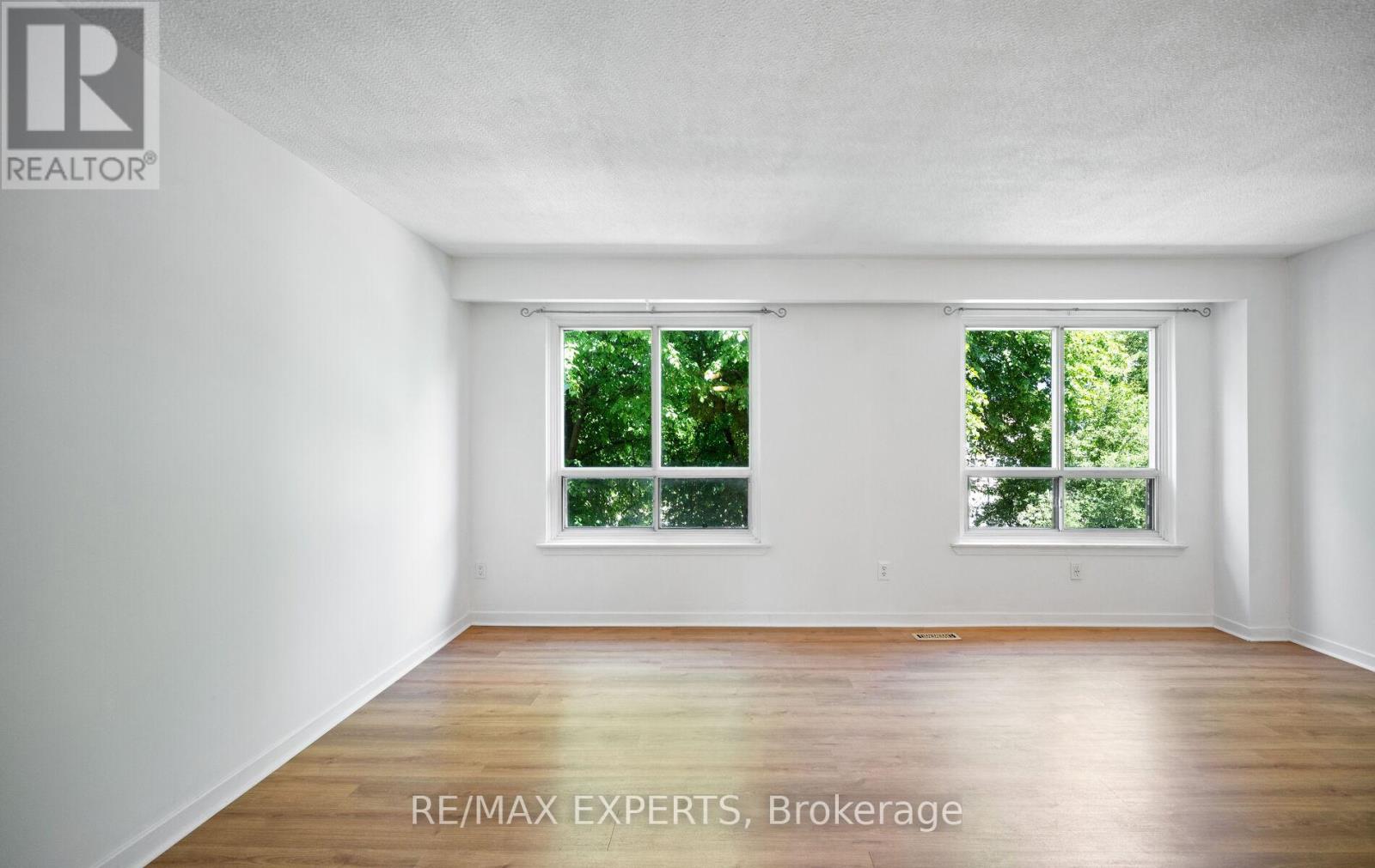 5 Moregate Crescent, Brampton, Ontario  L6S 3K9 - Photo 5 - W13241452