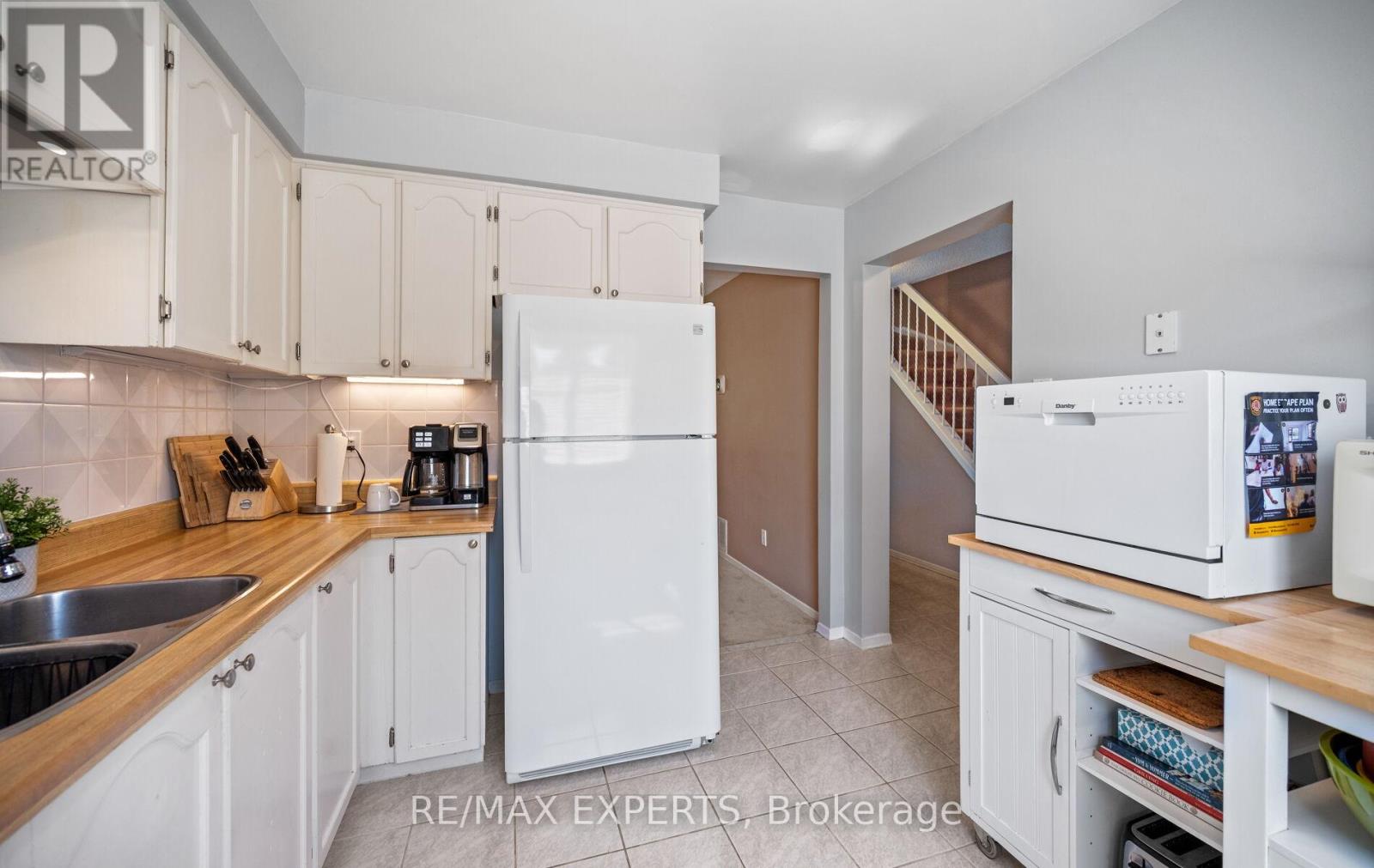 15 - 161 Moregate Crescent, Brampton, Ontario  L6S 3K9 - Photo 15 - W13241468