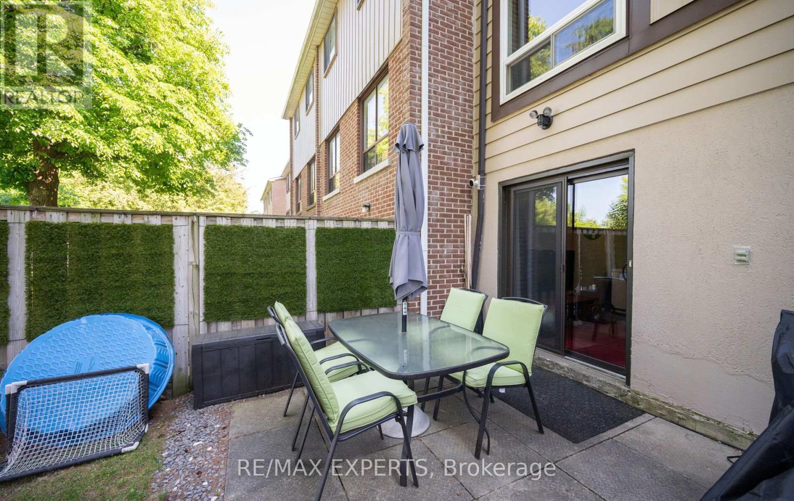 15 - 161 Moregate Crescent, Brampton, Ontario  L6S 3K9 - Photo 44 - W13241468