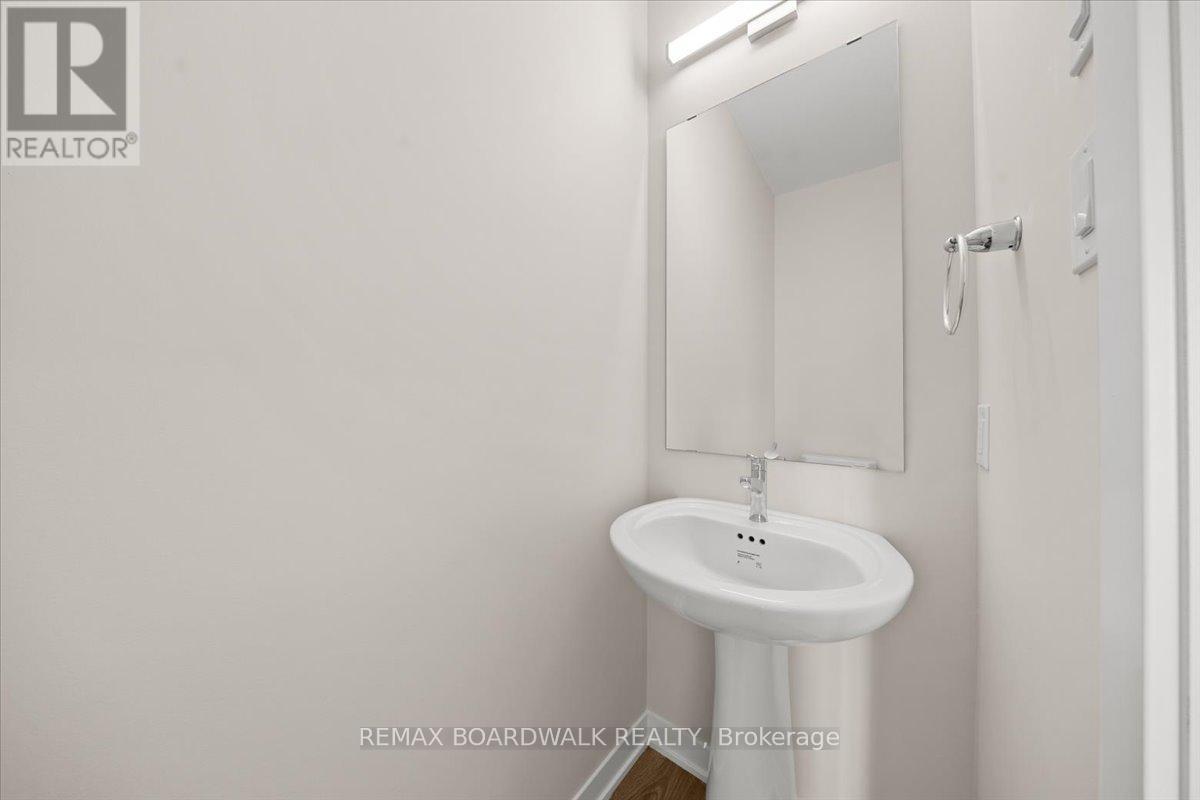 249 Lamarche Avenue, Ottawa, Ontario  K1W 0M5 - Photo 10 - X13241504