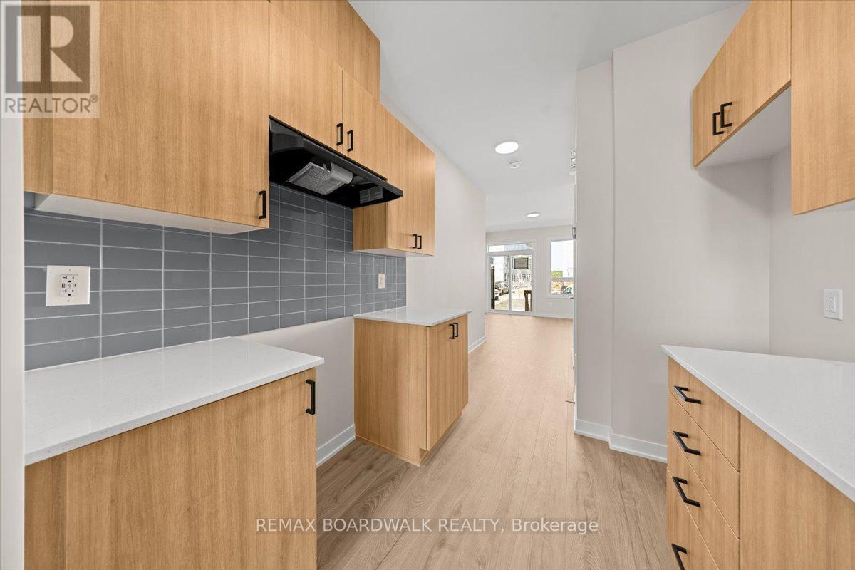 249 Lamarche Avenue, Ottawa, Ontario  K1W 0M5 - Photo 6 - X13241504