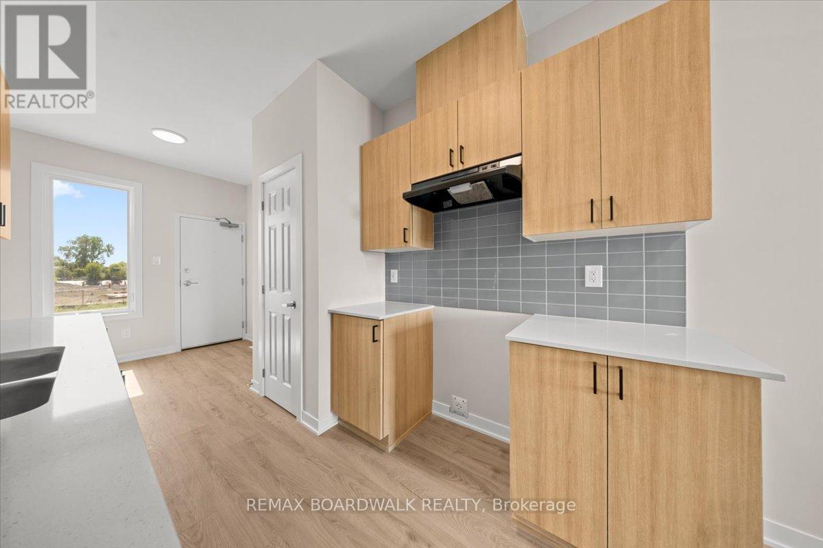 249 Lamarche Avenue, Ottawa, Ontario  K1W 0M5 - Photo 8 - X13241504