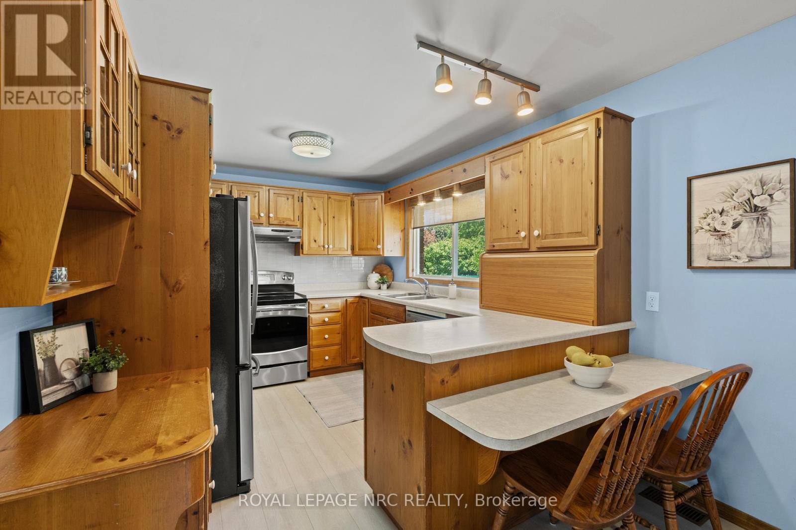 116 Windward Street, St. Catharines, Ontario  L2M 4C6 - Photo 12 - X13241488
