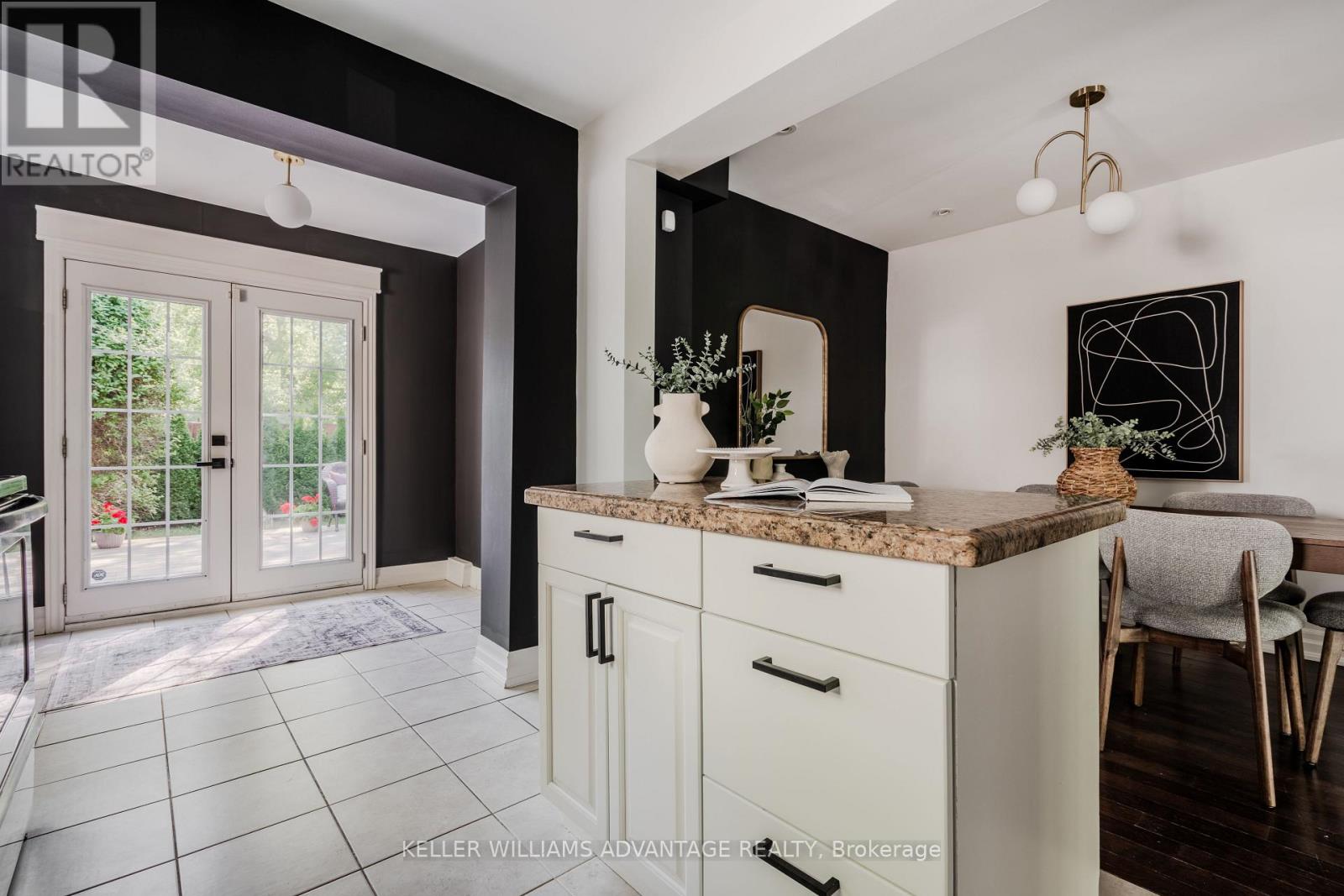 129 Woodfield Road, Toronto, Ontario  M4L 2W5 - Photo 17 - E13241062