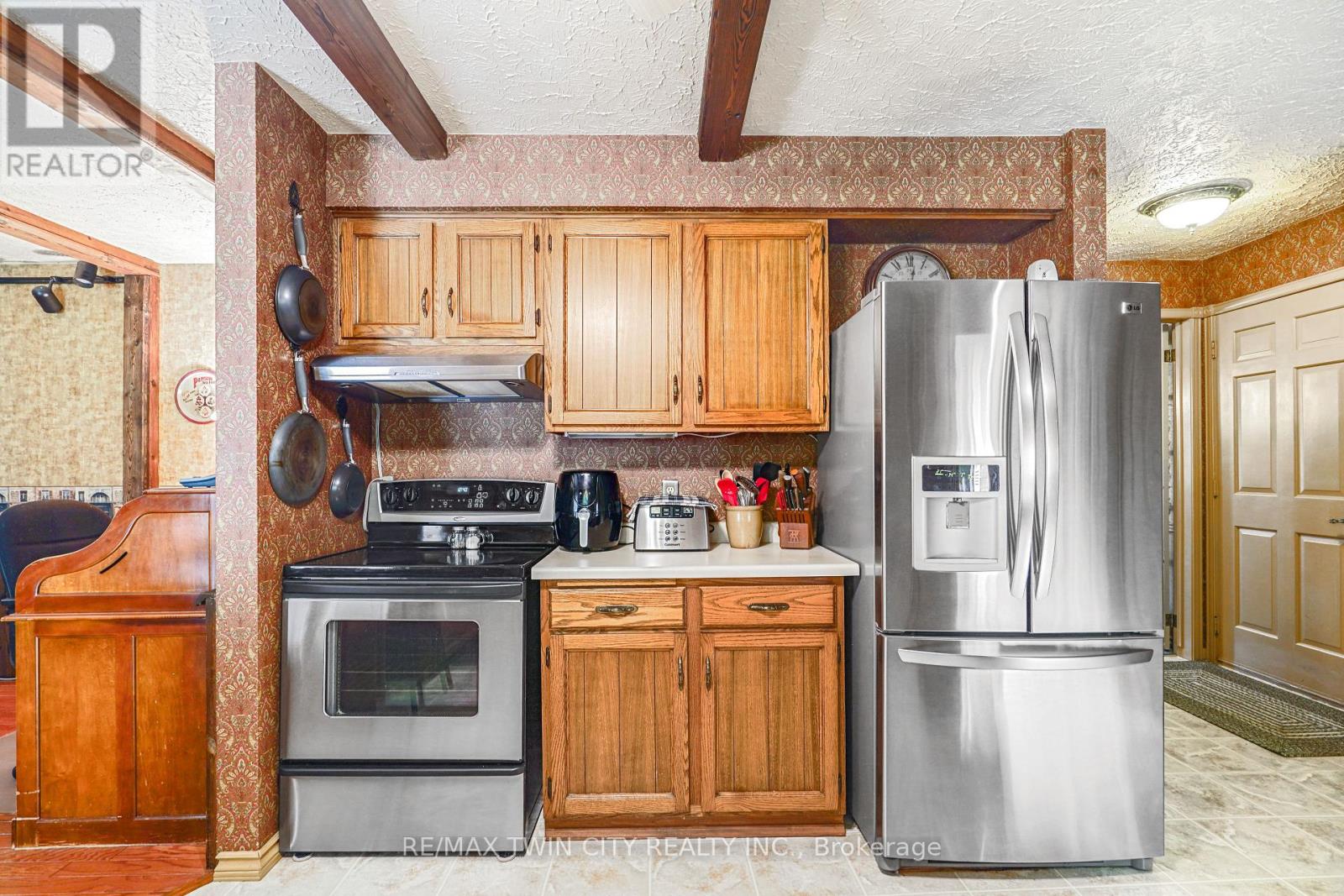 3 Fieldstone Circle, Brantford, Ontario  N3R 6S7 - Photo 14 - X13241126
