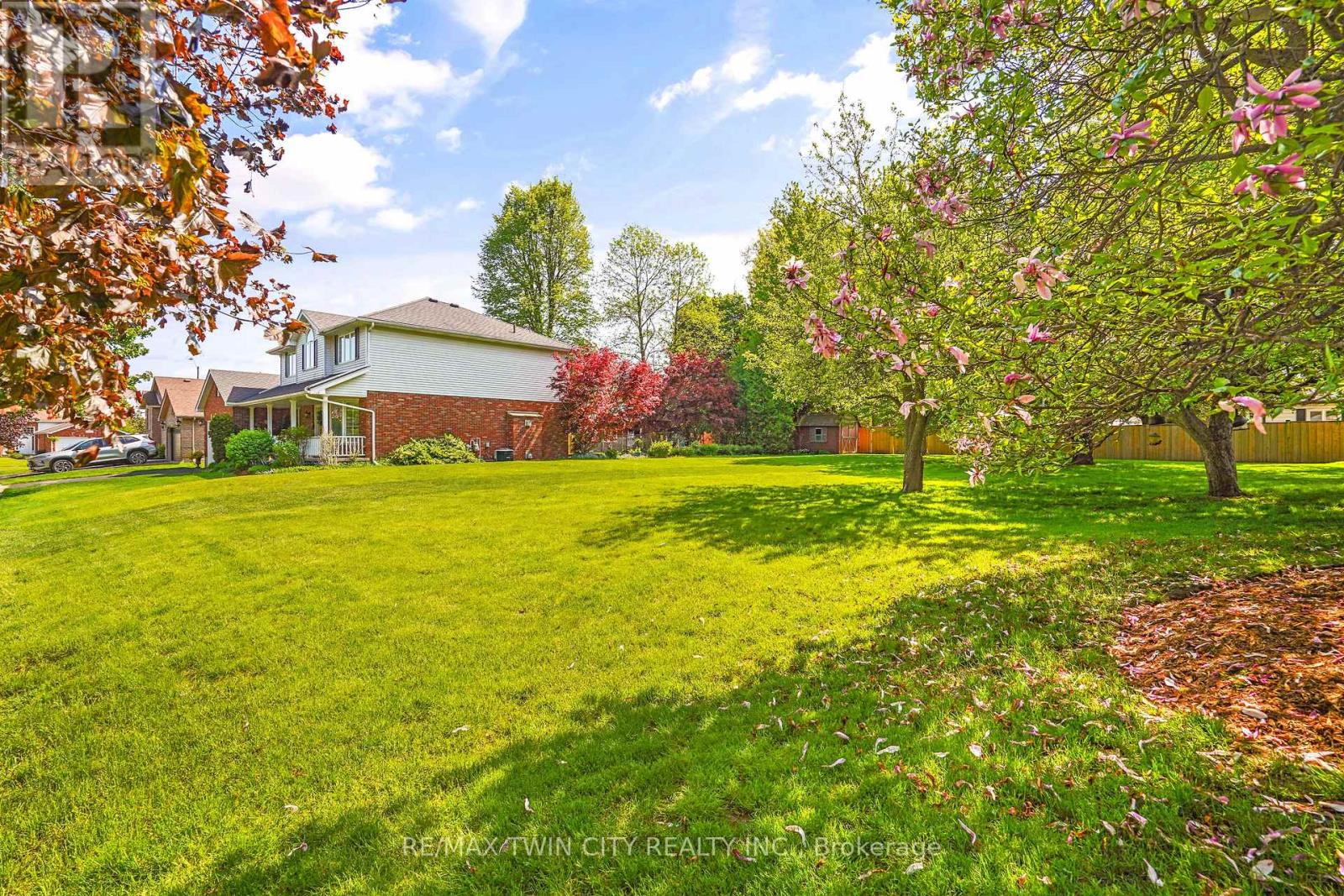 3 Fieldstone Circle, Brantford, Ontario  N3R 6S7 - Photo 46 - X13241126
