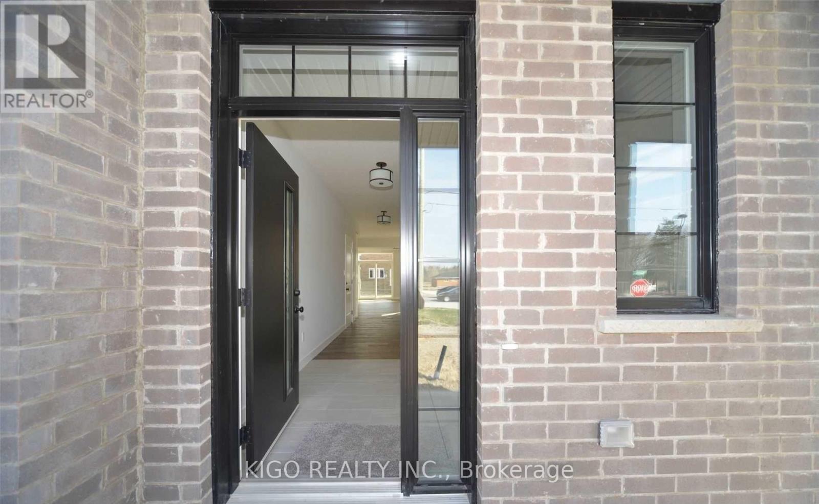 Unit #2 - 3025 Doyle Drive, London South, Ontario  N6M 0H2 - Photo 3 - X13241154