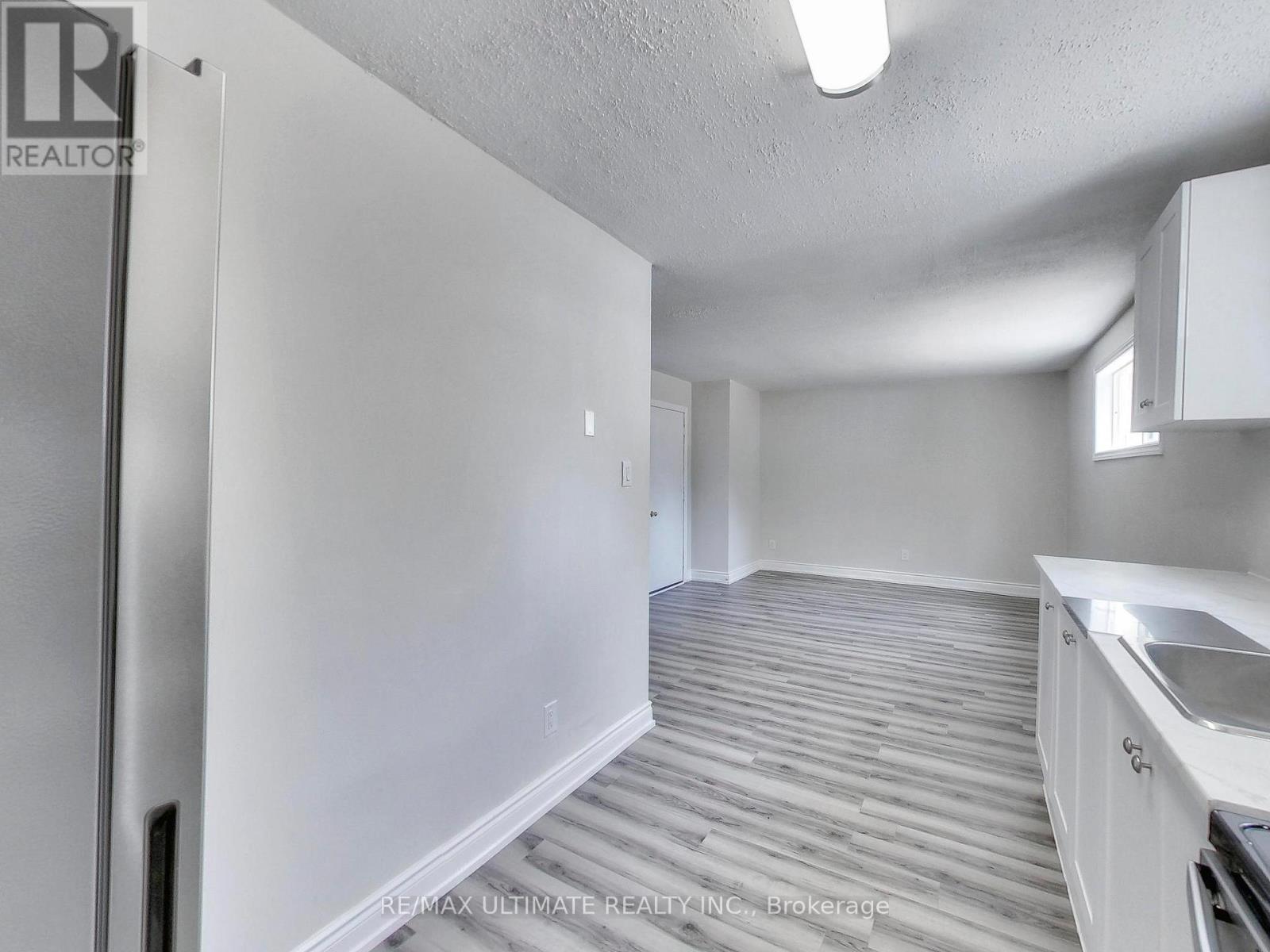 Apt 8 - 135 Chatham Street, Brantford, Ontario  N3S 4G5 - Photo 11 - X13241192