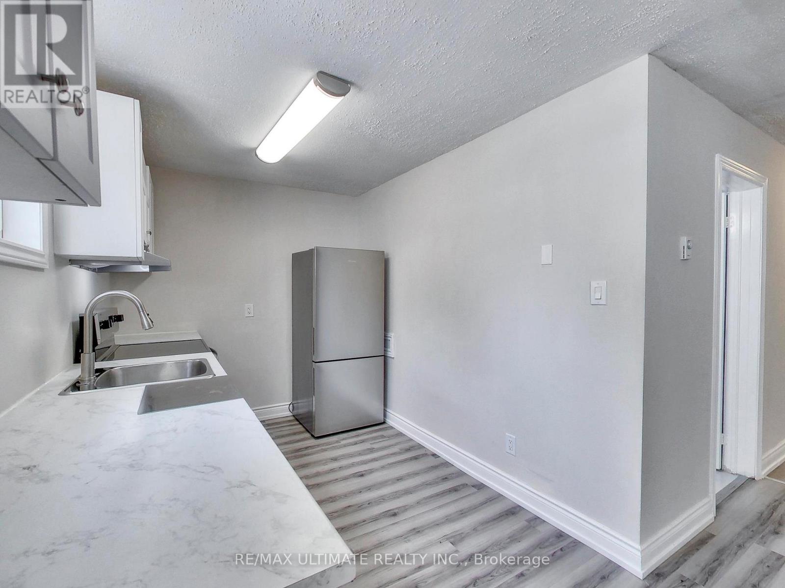 Apt 8 - 135 Chatham Street, Brantford, Ontario  N3S 4G5 - Photo 8 - X13241192