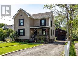 381 ELIZABETH STREET, Grimsby, Ontario