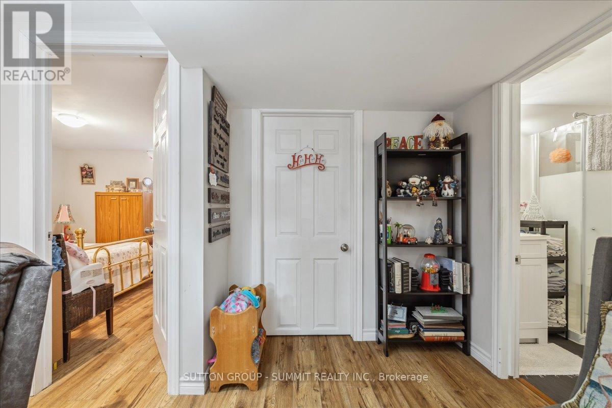 Lower - 9 Grenadier Drive, Hamilton, Ontario  L8T 4C7 - Photo 8 - X13241354