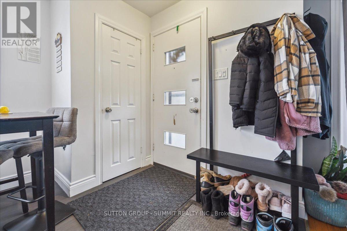 Upper - 9 Grenadier Drive, Hamilton, Ontario  L8T 4C7 - Photo 5 - X13241364