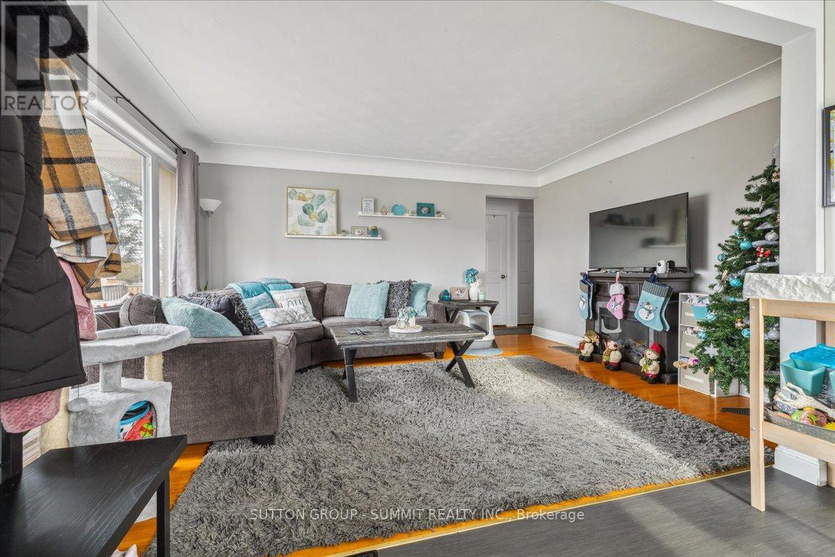 Upper - 9 Grenadier Drive, Hamilton, Ontario  L8T 4C7 - Photo 7 - X13241364