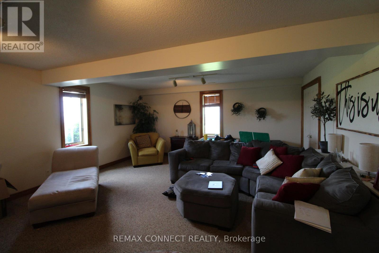 ..house - 10748 Mcewen Drive, Middlesex Centre, Ontario  N0M 1P0 - Photo 15 - X13241384